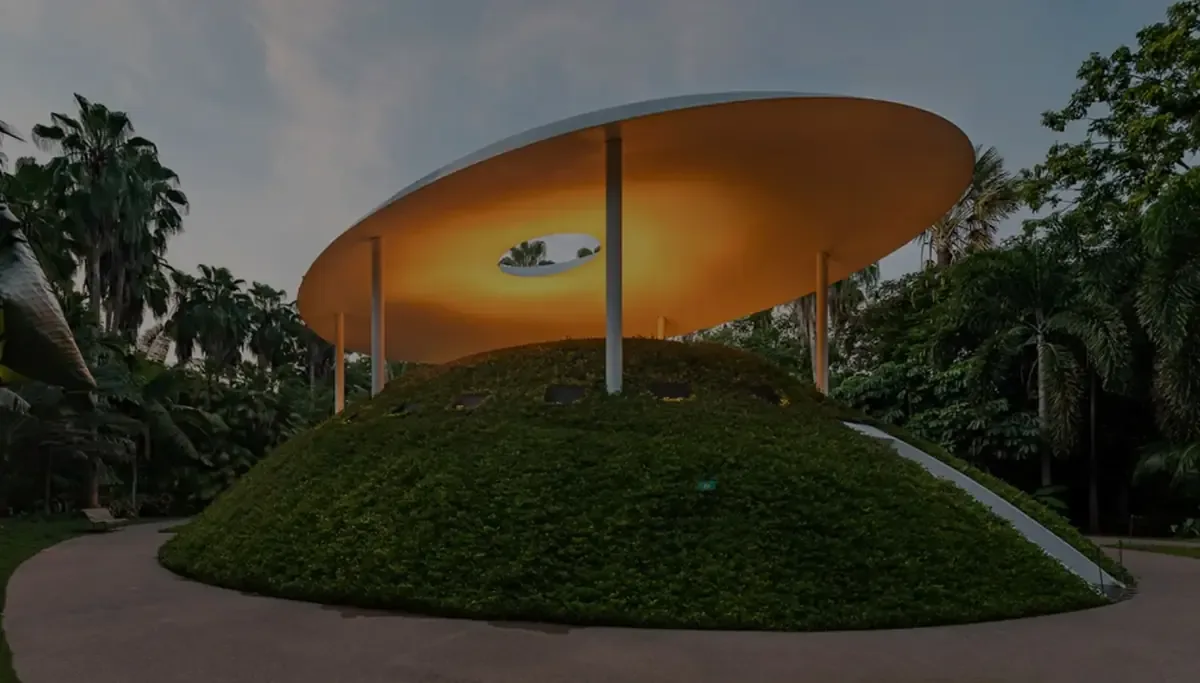 La inclusión de proyectos contemporáneos destaca la innovación arquitectónica mexicana a nivel internacional.