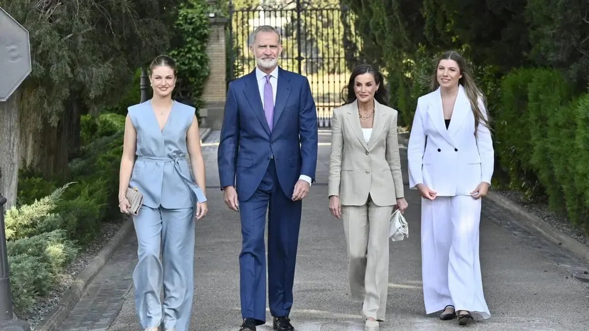 La infanta destaca el valor de los docentes y la educación en su primer discurso.