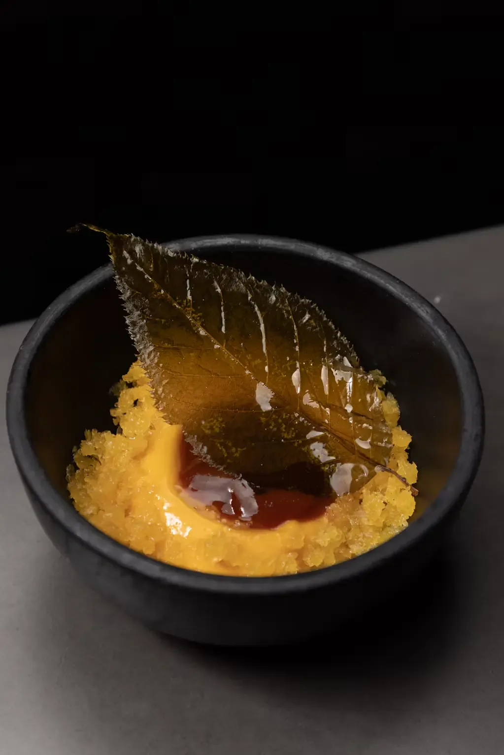 La innovadora técnica de un chef mexicano fusiona tradiciones culinarias.