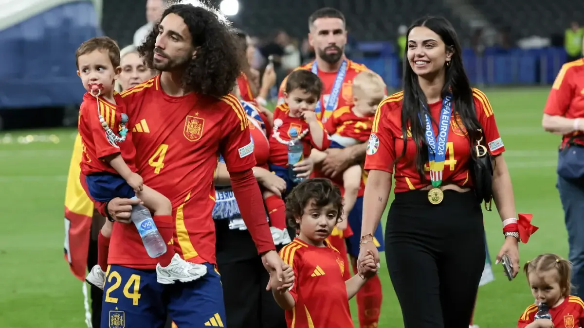 Marc Cucurella reconoce que su familia y su hijo con autismo lo inspiran en su carrera profesional.