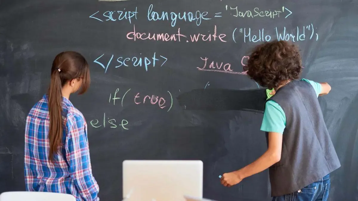 La inteligencia artificial transforma la labor docente, impulsando un aprendizaje más personalizado en España.