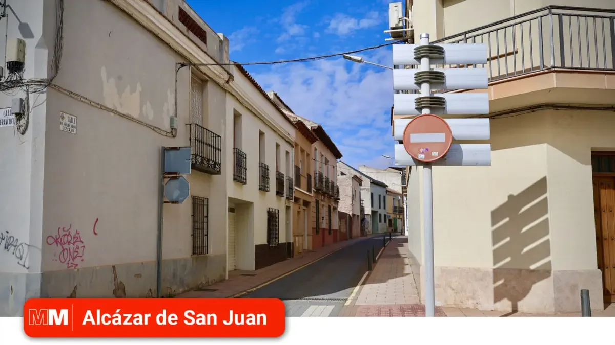 La intervención busca garantizar higiene y seguridad en la calle Policarpo Lizcano.