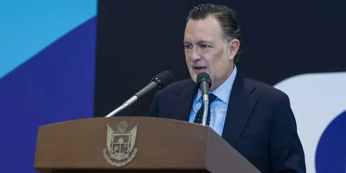 La inversión beneficia a más de 5,500 estudiantes en materia tecnológica.