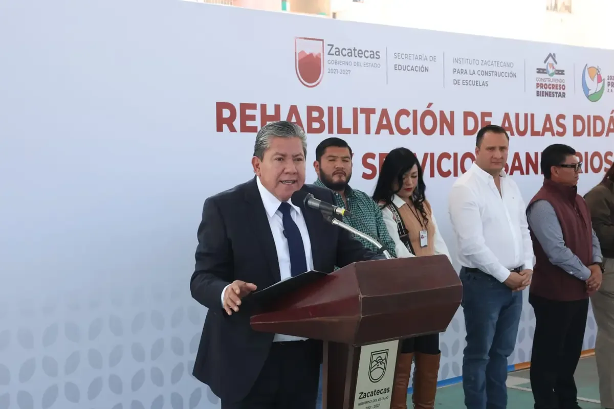 La inversión en obras educativas y carreteras supera los 18 millones de pesos.