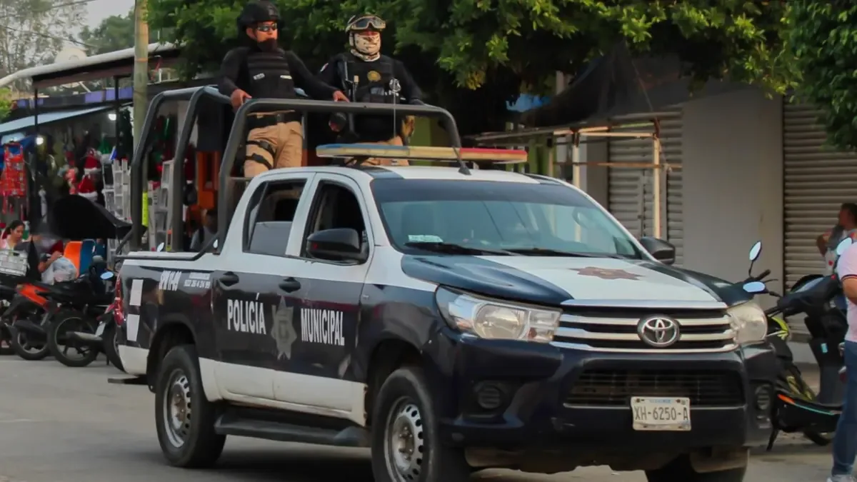 La investigación se lleva a cabo entre Jáltipan de Morelos y Texistepec, donde se han exhumado cuerpos.