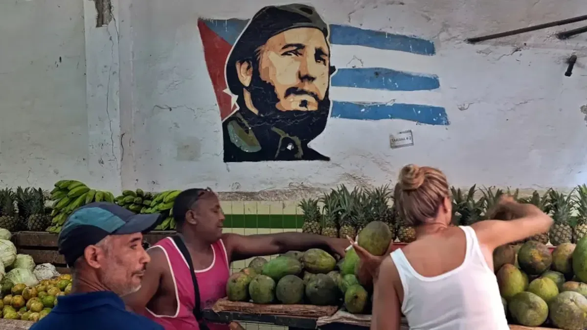 La isla busca atender a los más vulnerables en medio de una severa crisis económica.