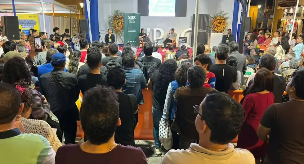 A pesar de la falta de apoyo oficial, la Feria resalta la importancia de la lectura en la comunidad.