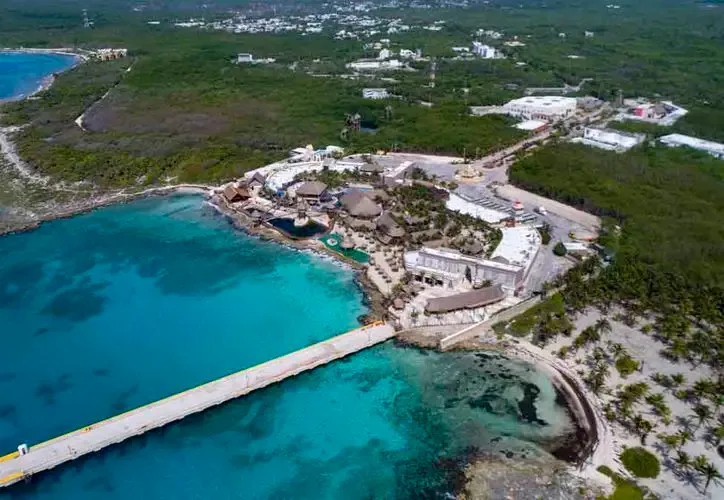 La jueza Reyna Oliva Fuentes López detiene el proceso del parque acuático en Mahahual.