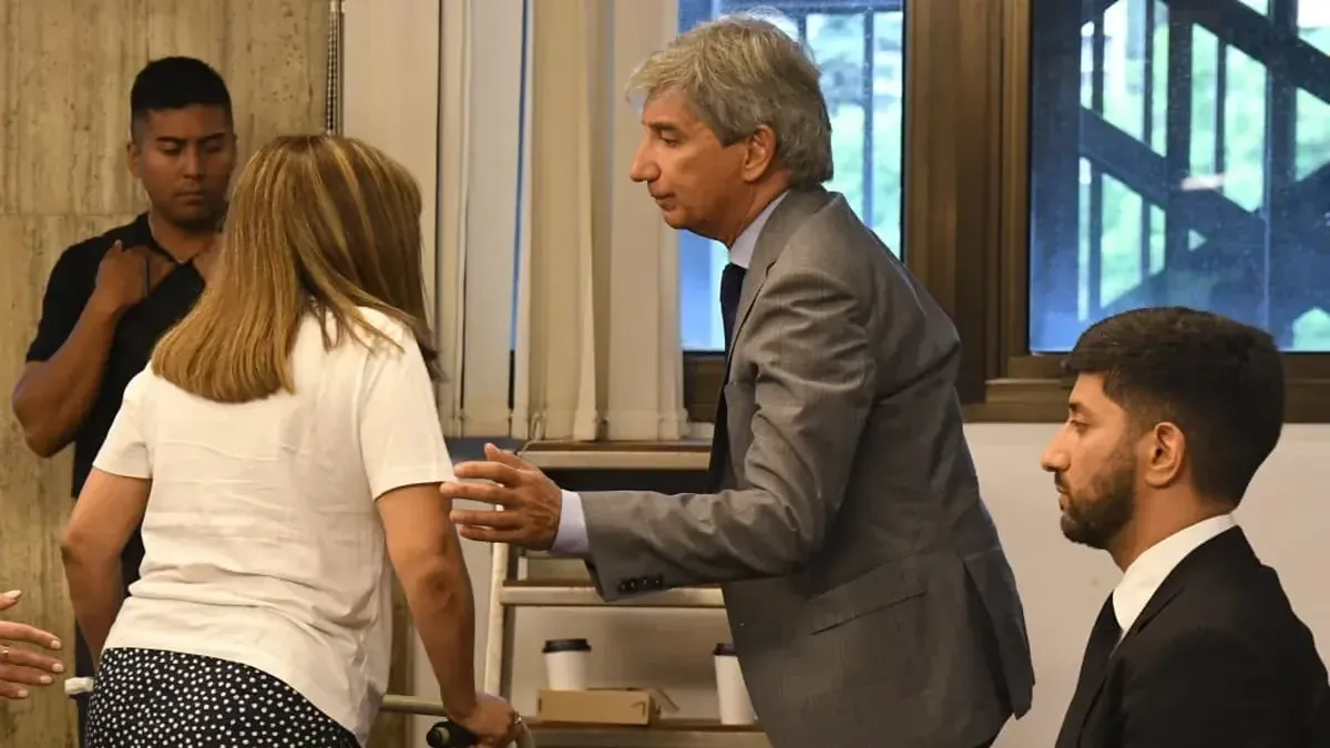 La Justicia dispuso el decomiso de propiedades y vehículos del exjuez por corrupción y lavado de activos.