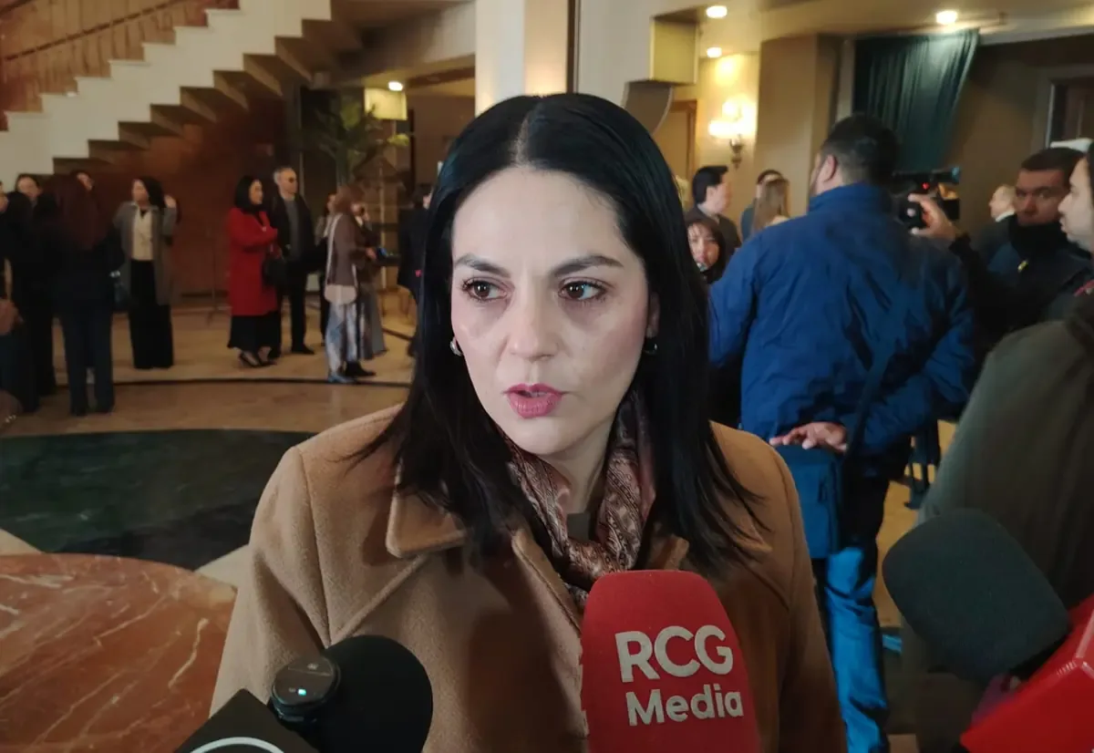 La líder del Congreso destaca la importancia de la coordinación para disminuir la violencia en el país.