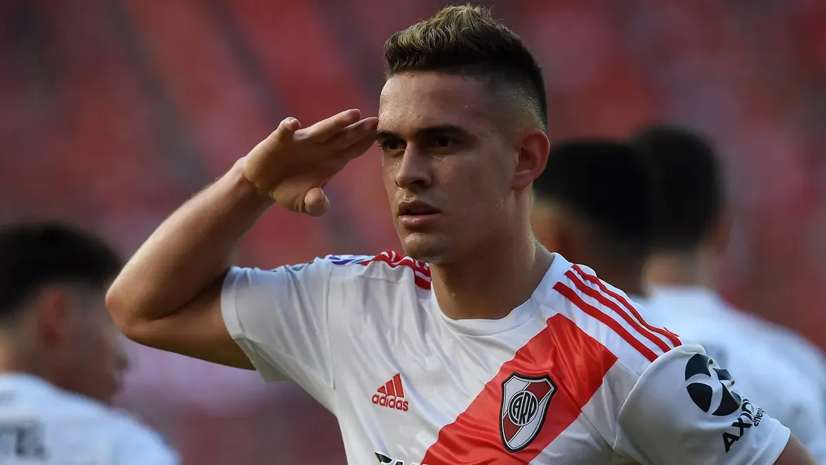 La lesión de un jugador abre la posibilidad de incorporar a Borré, aunque surgen obstáculos.