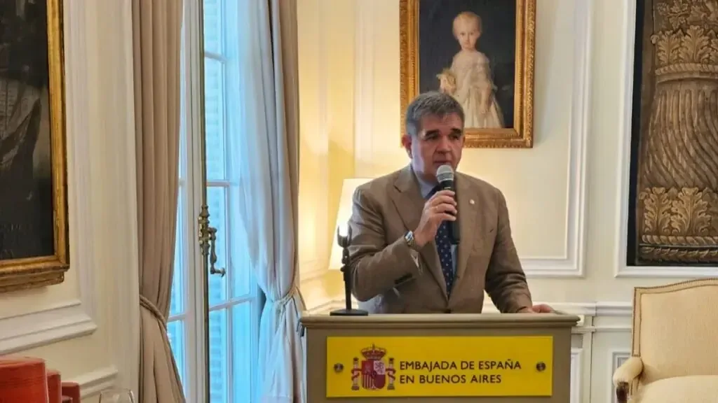 La ley de memoria democrática impulsa un flujo record de solicitudes de nacionalidad española en Argentina.