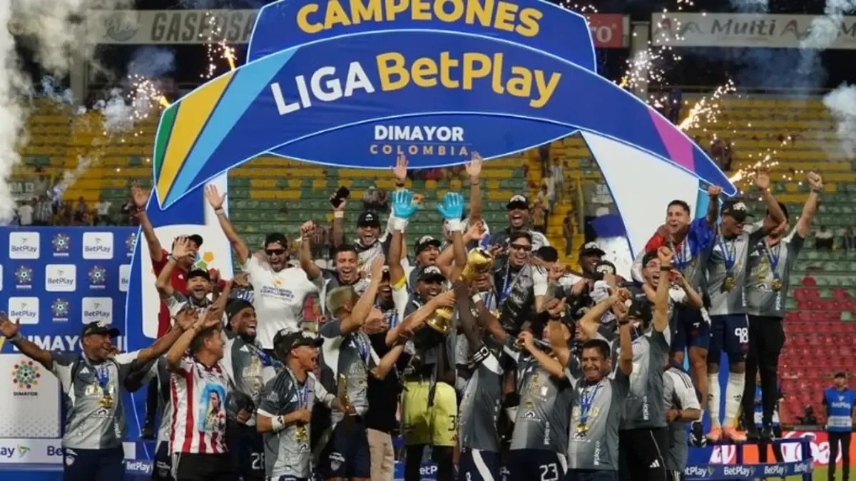 La liga mostró una notable exportación de jugadores, a pesar de la baja inversión en fichajes.
