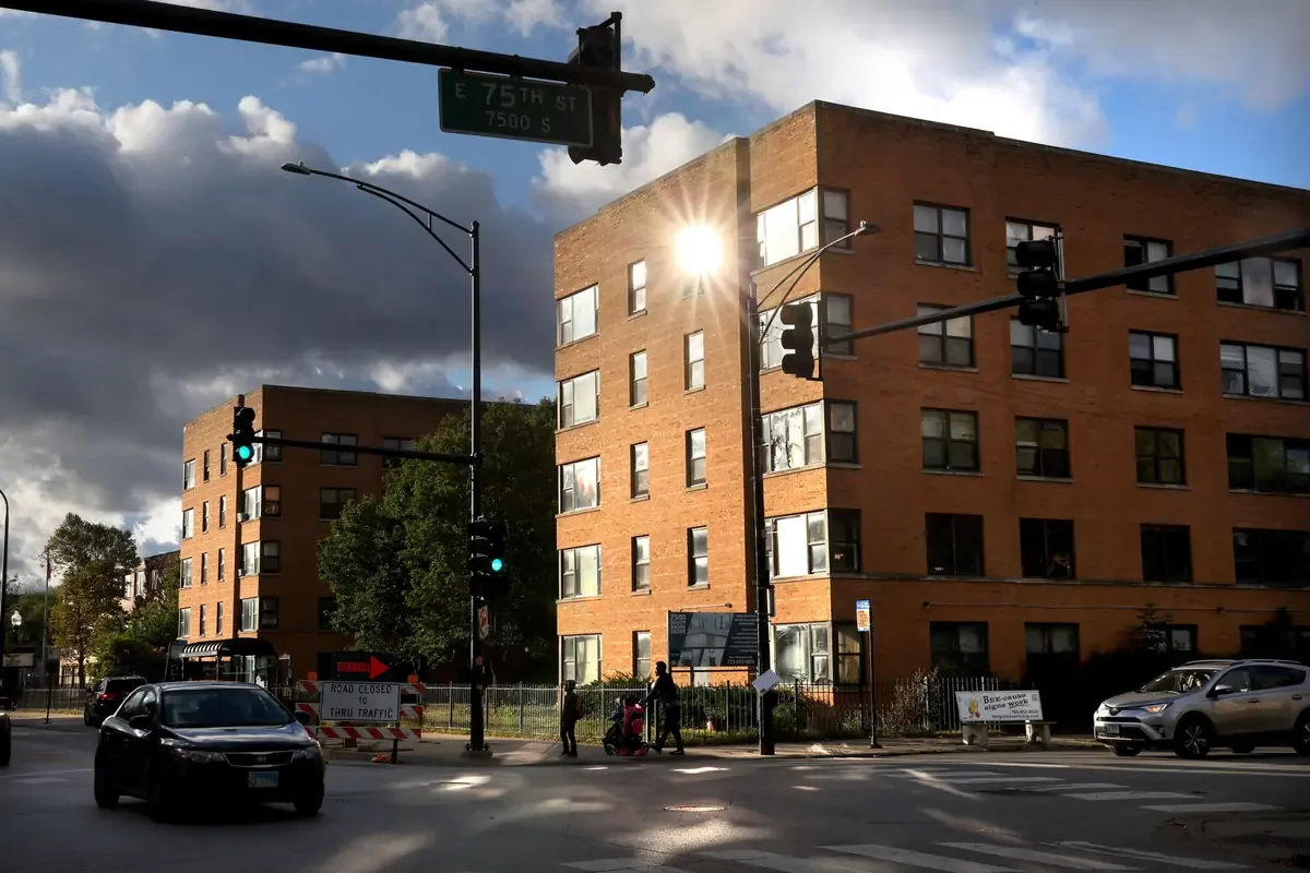 La llegada de una campus de computación cuántica amenaza a residentes afroamericanos en Chicago.
