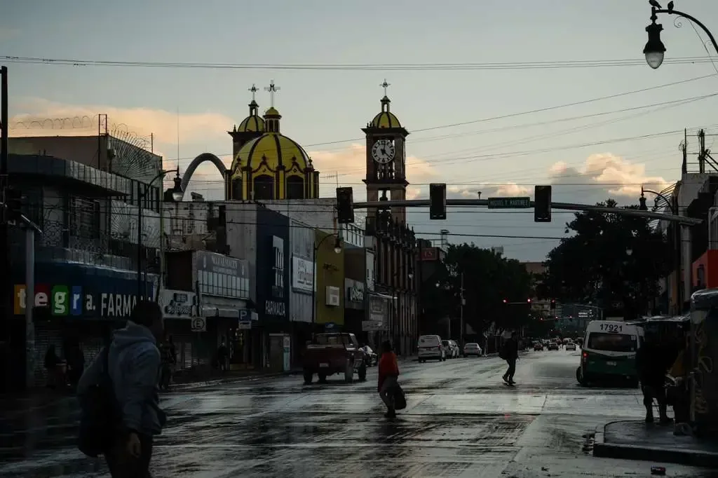 La lluvia en Tijuana persistirá durante el día; se recomienda precaución.