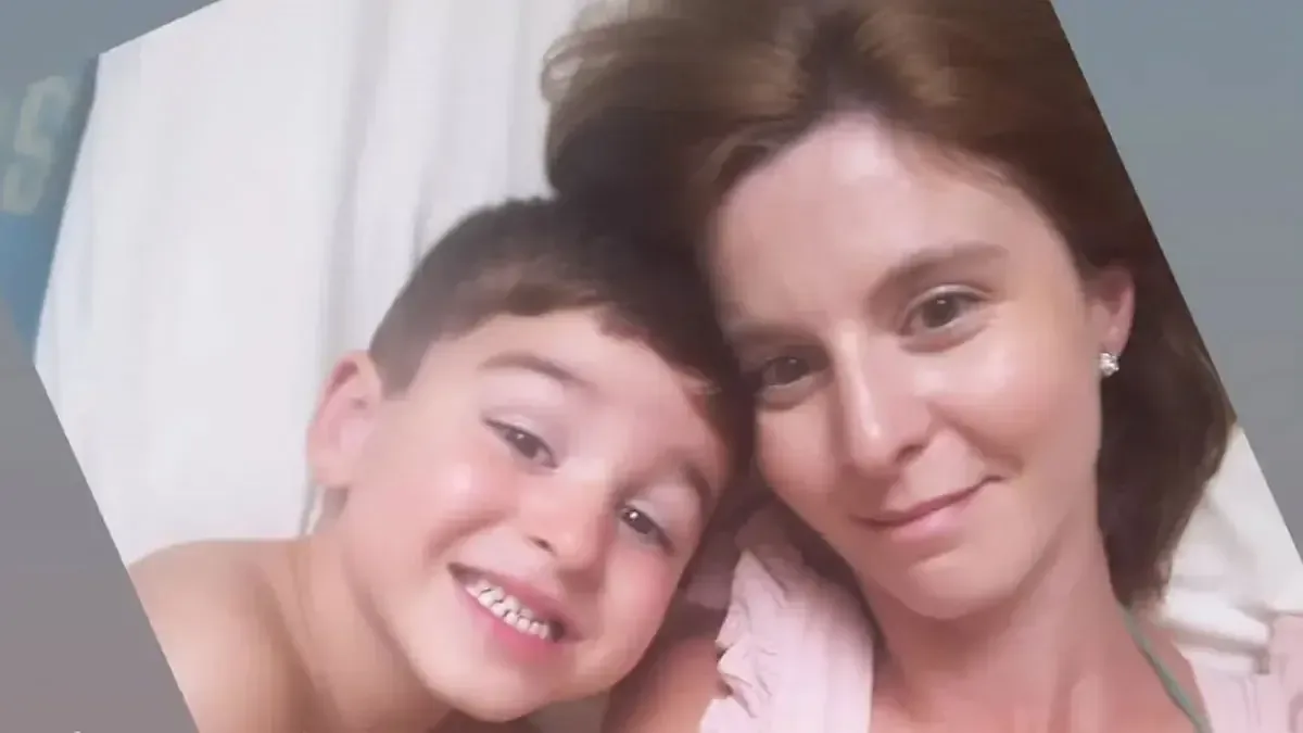 La madre del menor pide justicia tras su asesinato en un contexto de violencia de género.