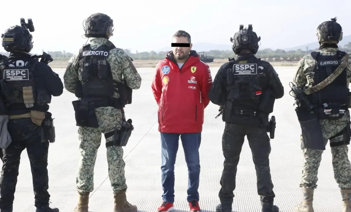 La medida cautelar se extiende también a directores de seguridad y catastro implicados.