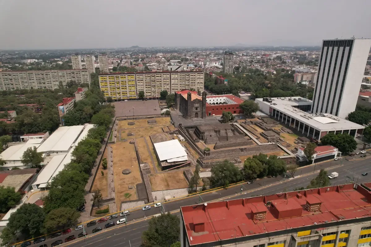 La conmemoración del 2 de octubre resalta la lucha por la democracia en México.