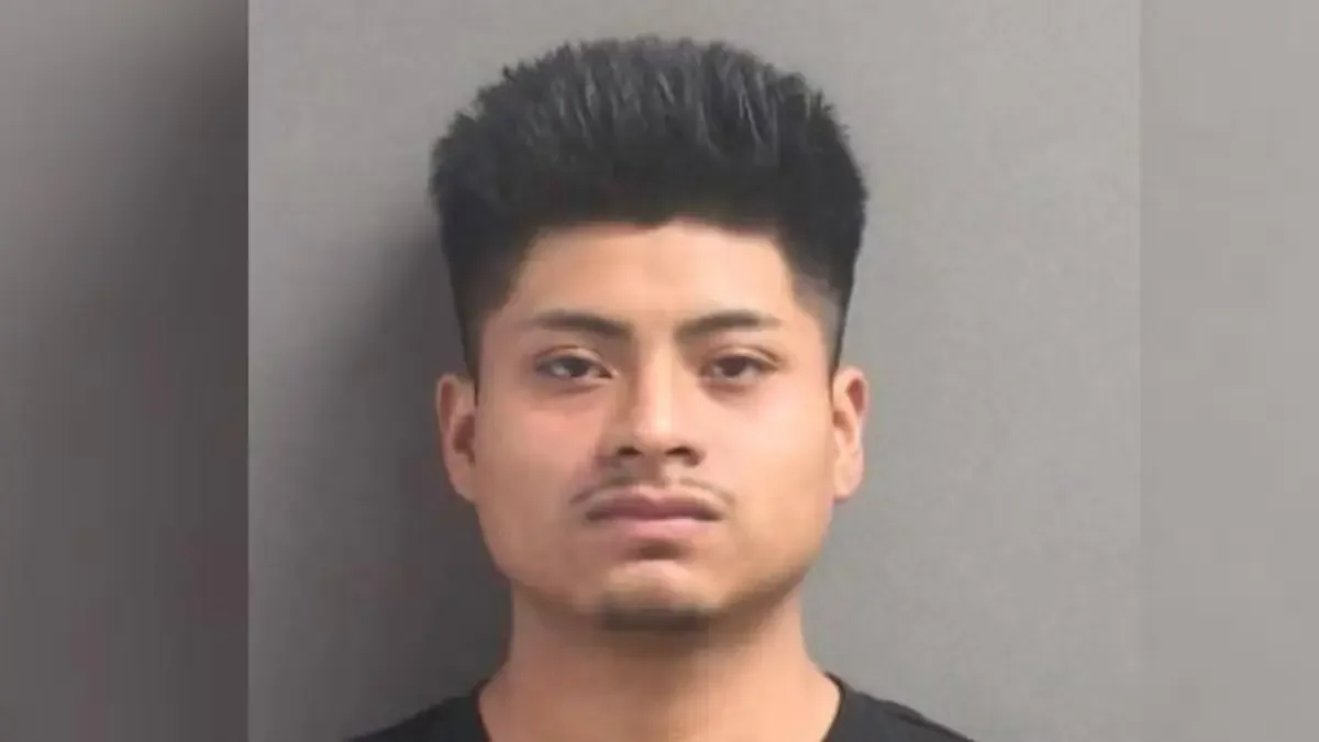 La muerte de un joven mexicano en Florida genera preocupación sobre las condiciones en centros de detención.