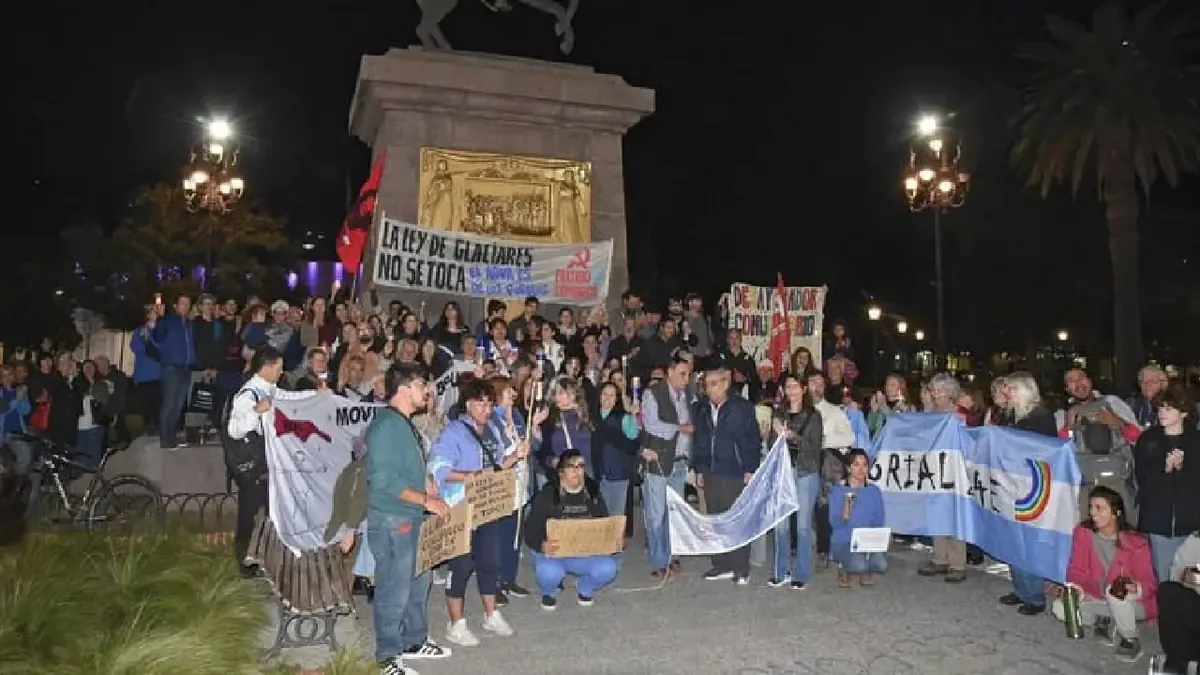La nueva legislación afecta el suministro de agua y despierta opositores en La Pampa.