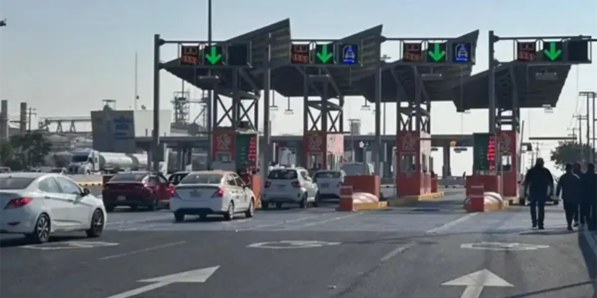 La nueva medida busca mejorar la movilidad hacia el Aeropuerto Internacional de Monterrey.
