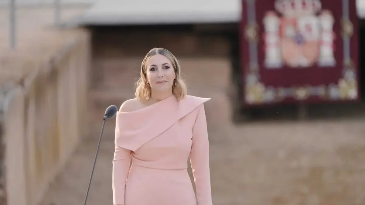La nueva presidenta de Extremadura, María Guardiola, promete estabilidad y derechos en su gobierno.