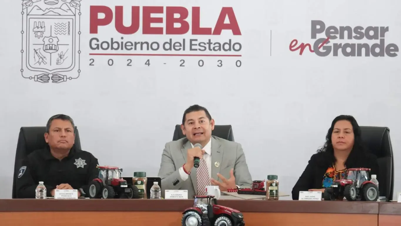 La nueva titular de SOAPAP, Daniela Pérez Calderón, durante su presentación oficial.