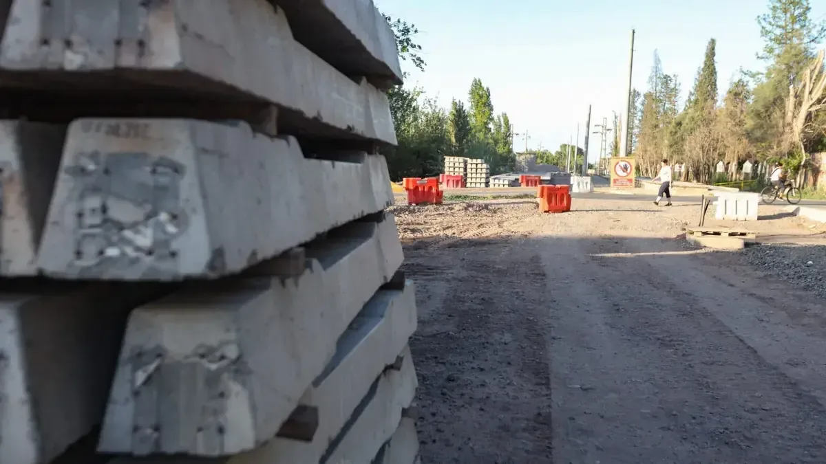 La obra busca mejorar la conectividad en Las Heras y Luján de Cuyo.