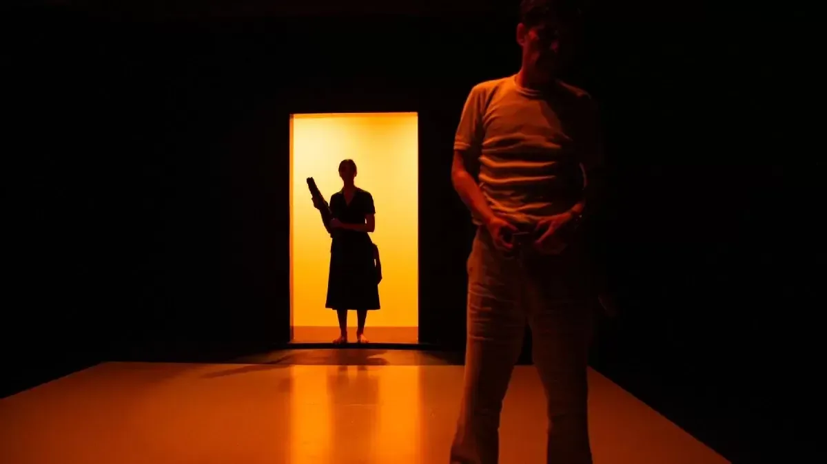 La obra de Ariel Dorfman inicia una nueva temporada en Chile, provocando reflexiones sobre justicia y violencia.