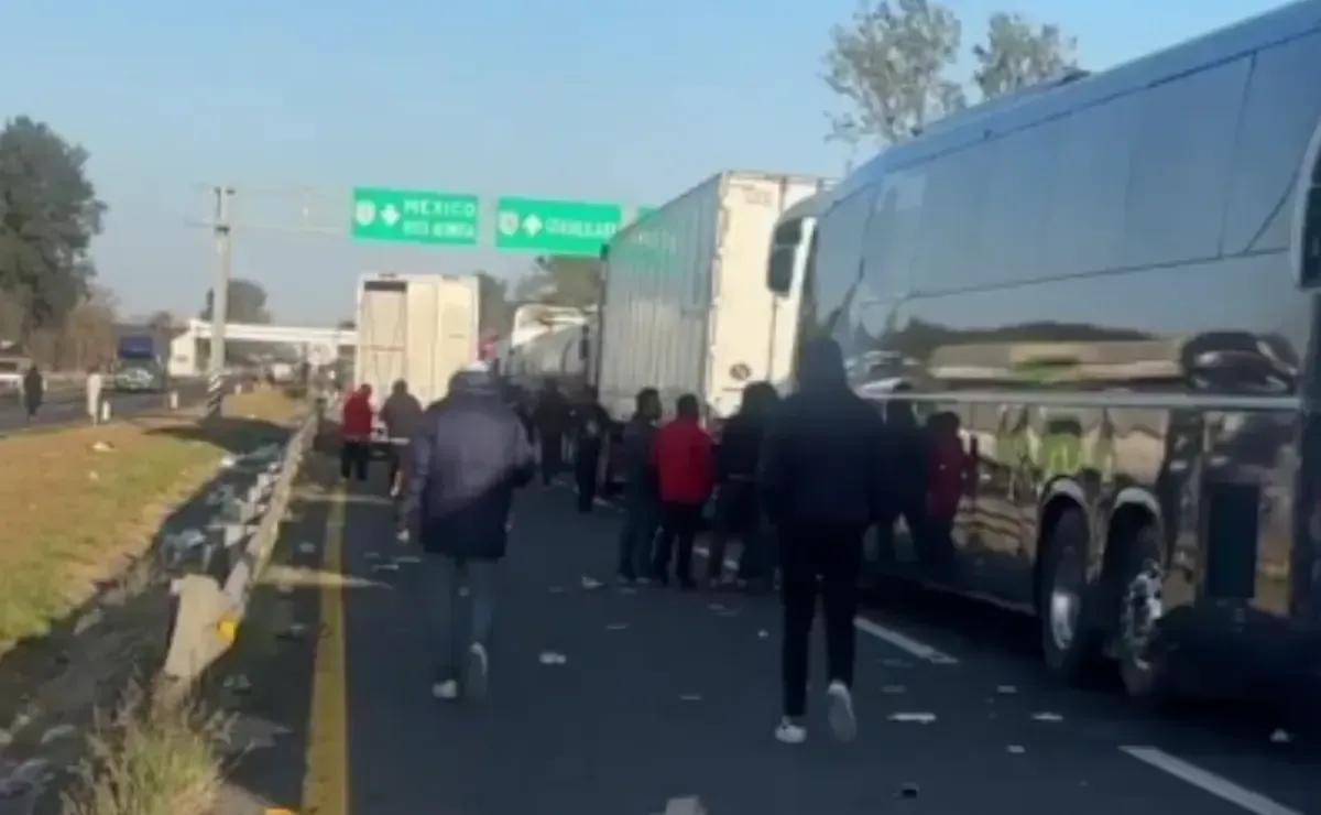 La ola de violencia en el país afecta a civiles inocentes, incluidos los hinchas del Club Deportivo Guadalajara.