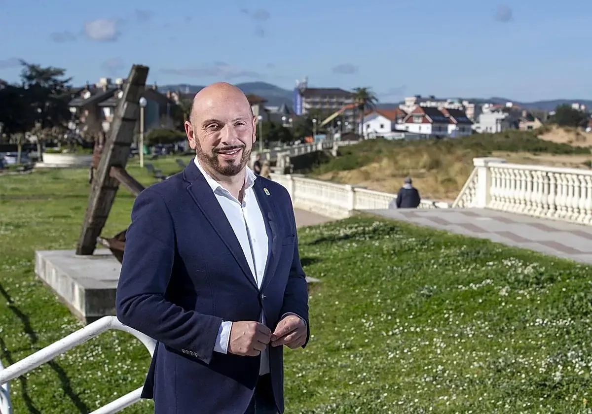 La oposición bloquea el acondicionamiento del paseo marítimo, desatando la preocupación por la financiación del proyecto.