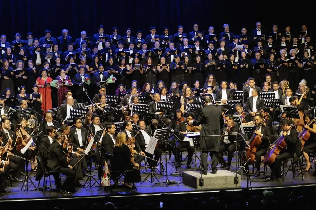 La Orquesta Filarmónica de Toluca fortalece la cultura en la ciudad con conciertos gratuitos.