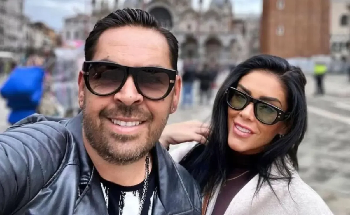 La pareja, casada desde 2011 y con tres hijos, aborda las especulaciones.