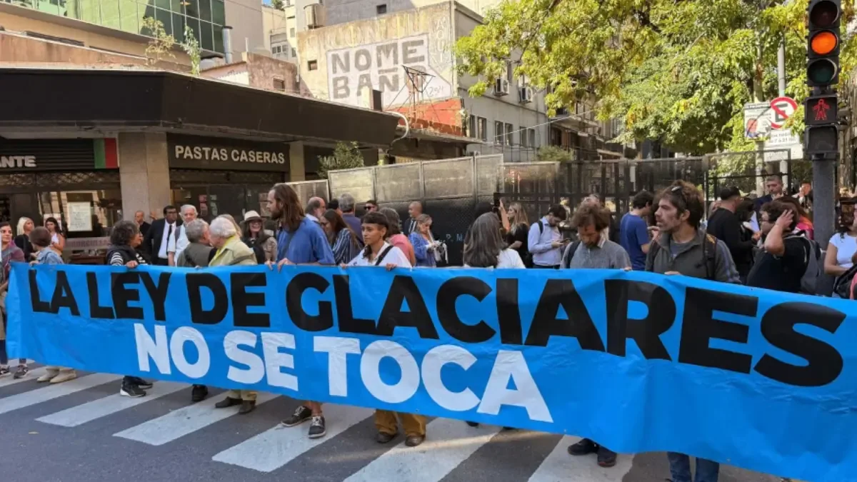 La participación ciudadana fue limitada en el Congreso, lo que genera preocupación por el agua y la minería.
