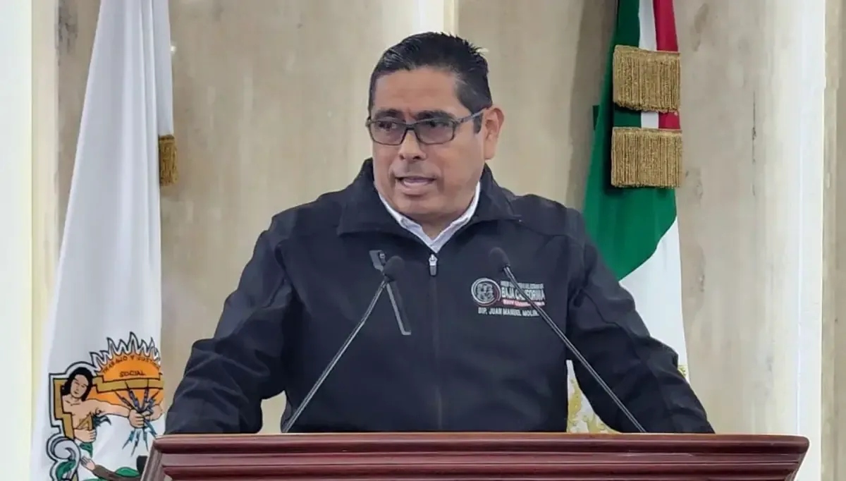 La petición busca mejorar la atención médica y garantizar recursos humanos capacitados.