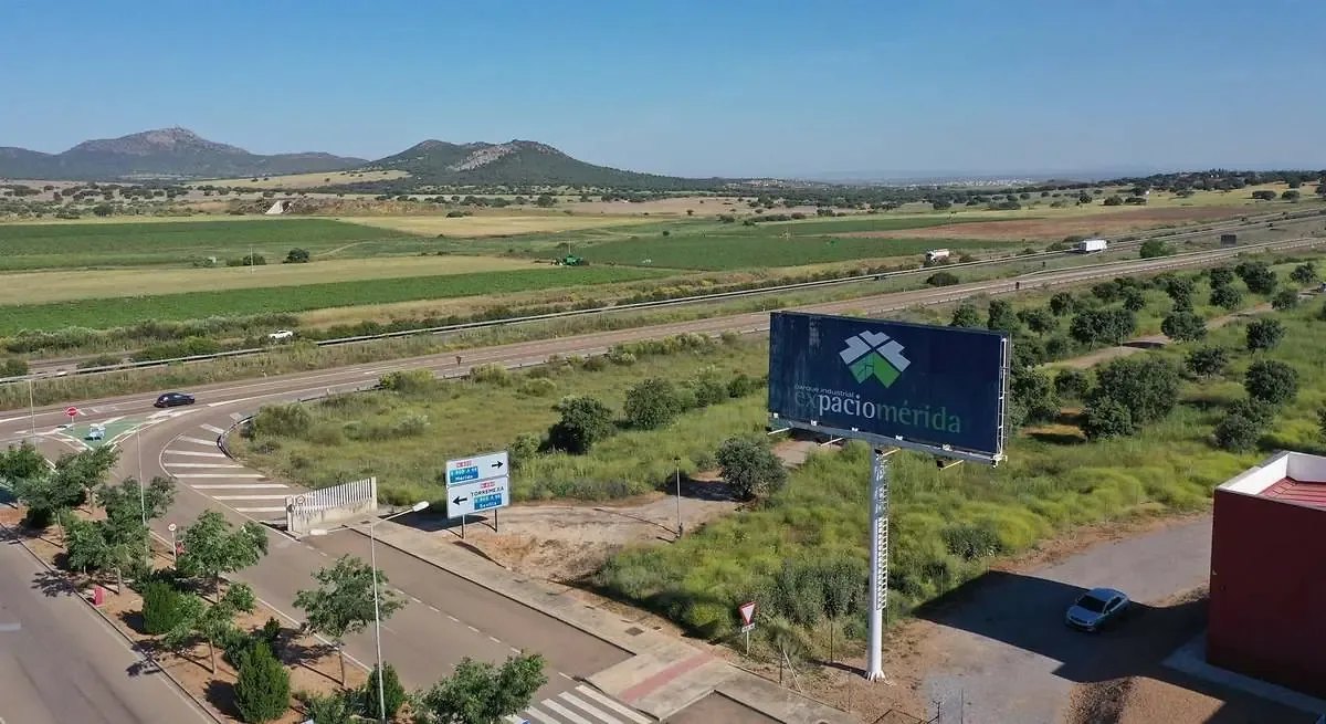 La planta generará 500 empleos y es la primera en su tipo en Europa.
