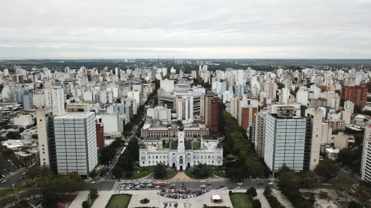 La capital bonaerense se posiciona para mejorar la experiencia turística de todos los visitantes con un enfoque en la innovación.