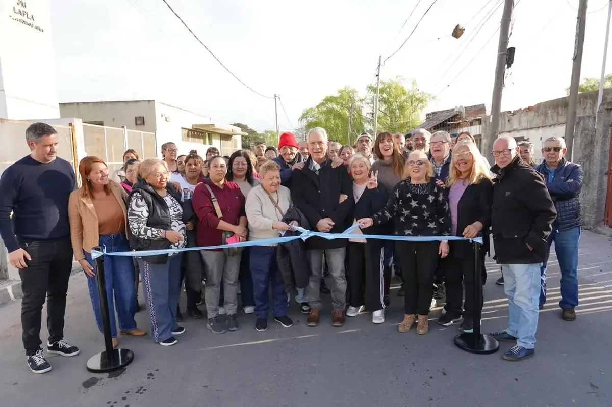 La renovación de la calle 65 busca mejorar el acceso y escurrimiento de agua en jardines infantiles.