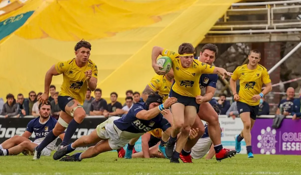 El conjunto platense necesita ganar y esperar resultados en otros partidos para quedarse en la máxima categoría.