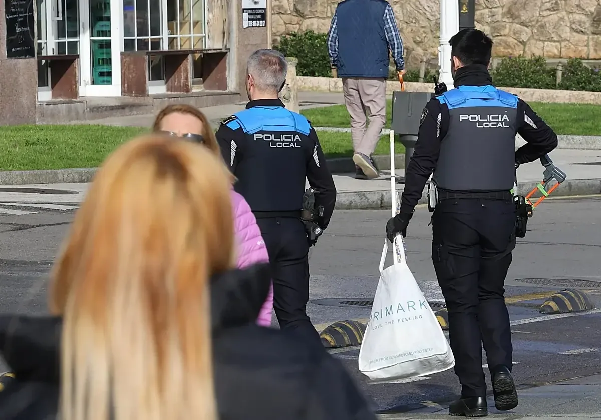 La Policía Local vuelve a intervenir tras nuevas quejas de ciudadanos.