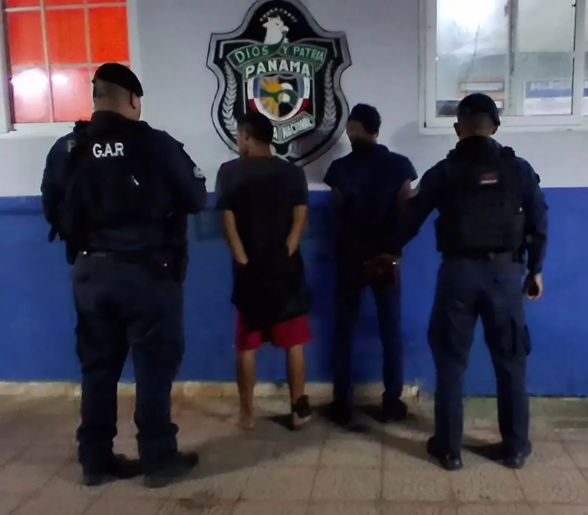La Policía Nacional detuvo a los sospechosos tras una breve persecución en el sector.