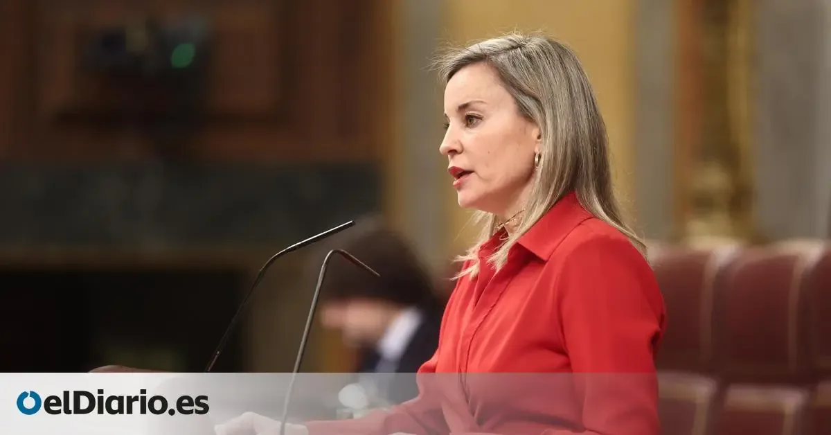 La portavoz Verónica Martínez destaca la transparencia del Gobierno en tiempos de luto.