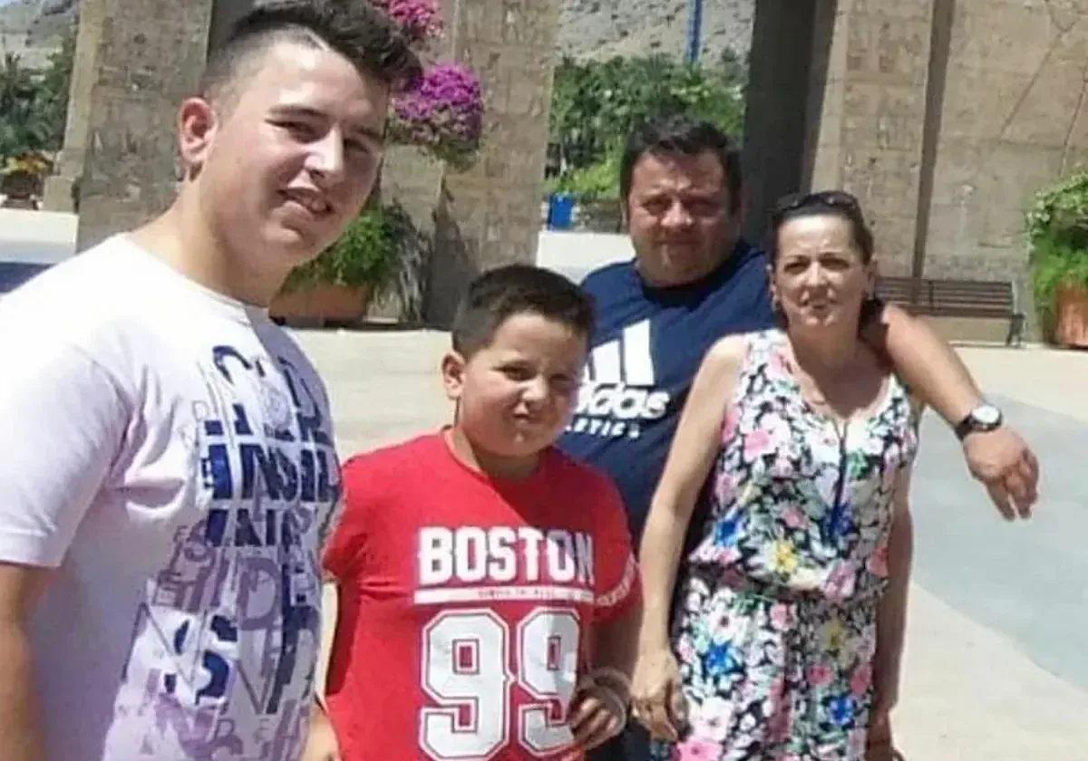 La pérdida de un padre en un accidente de camión sigue sin esclarecerse.