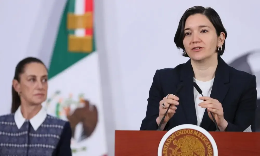 La presidenta Claudia Sheinbaum destaca avances en la seguridad pública tras la reducción de homicidios y delitos de alto impacto.
