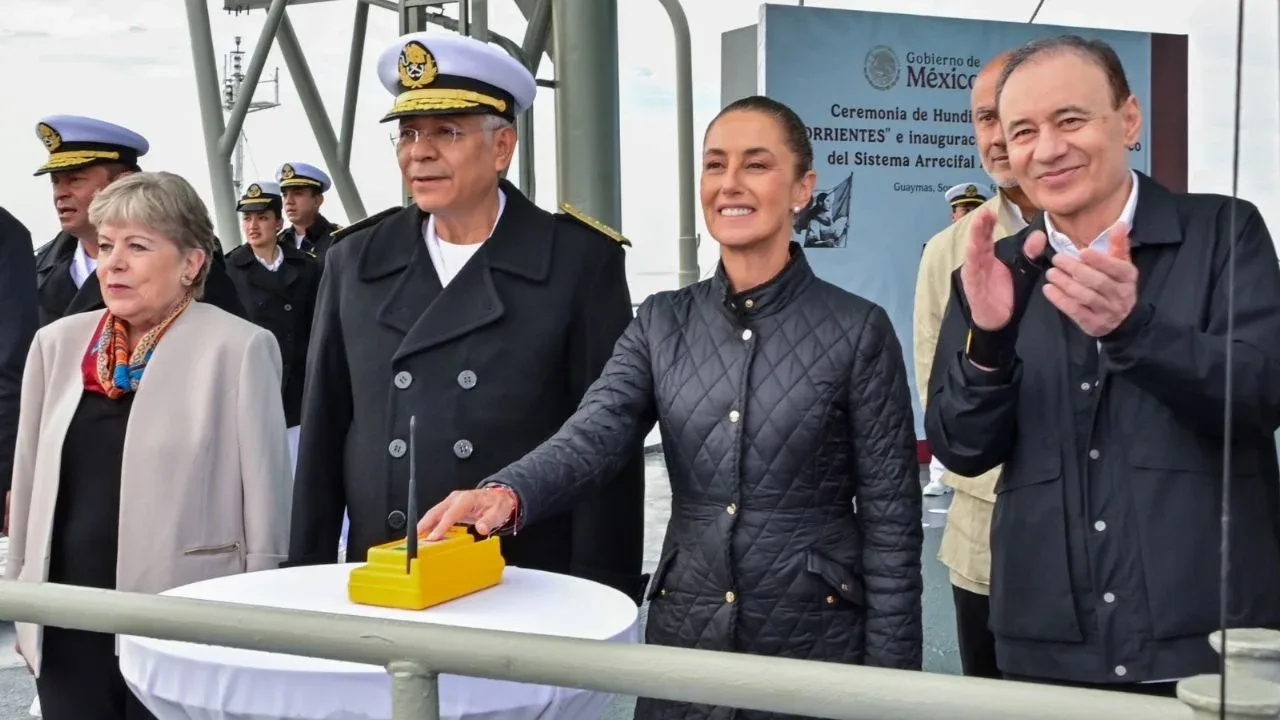 "La Presidenta Claudia Sheinbaum durante la inauguración del Museo Subacuático en Guaymas."
