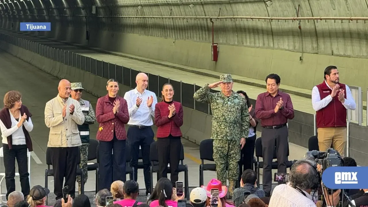 La Presidenta Claudia Sheinbaum durante la inauguración del viaducto elevado en Tijuana.