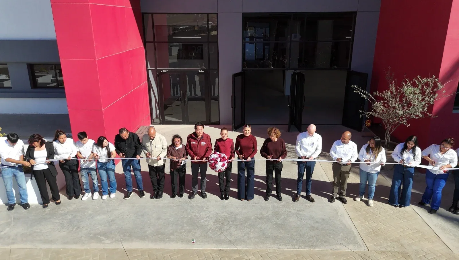 La Presidenta Claudia Sheinbaum durante la inauguración de la Unidad Académica en Tijuana.