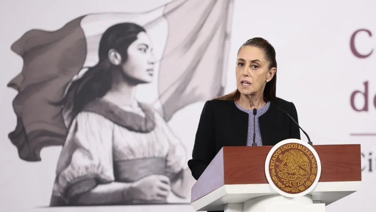 "La Presidenta Claudia Sheinbaum durante la Mañanera en Tijuana."