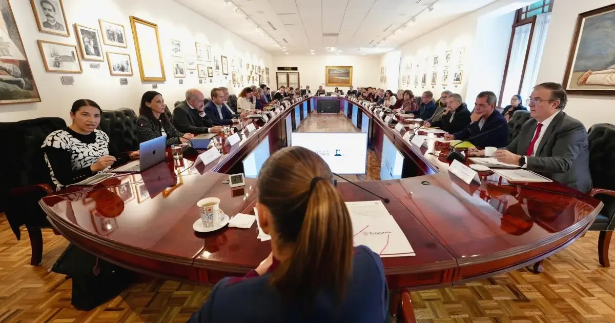 "La Presidenta Claudia Sheinbaum durante la reunión en Palacio Nacional."
