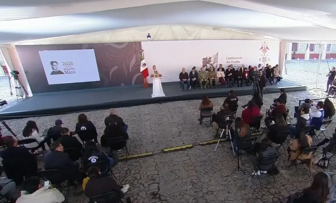 "La Presidenta Claudia Sheinbaum durante su declaración sobre la corrupción en la política."